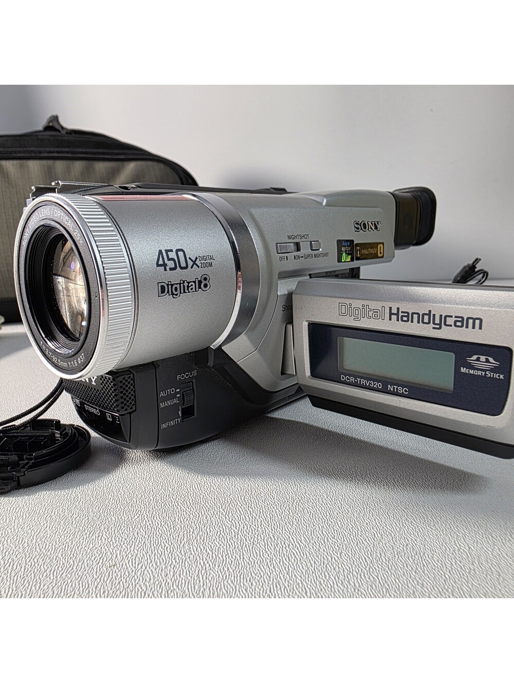 Sony DCR-TRV320 Digital8 Hi8 Video8 Handycam Watch Play Video Transfer Bundle